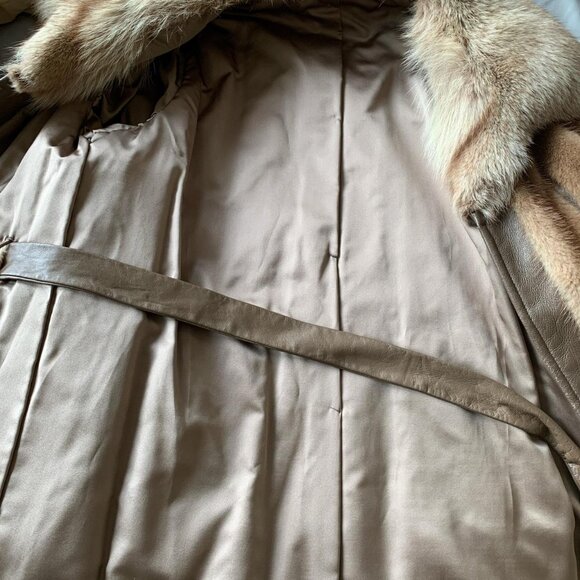 Vintage Brown Fox Fur Belted Jacket with Luxe Oversized Collar - Picture 7 of 8